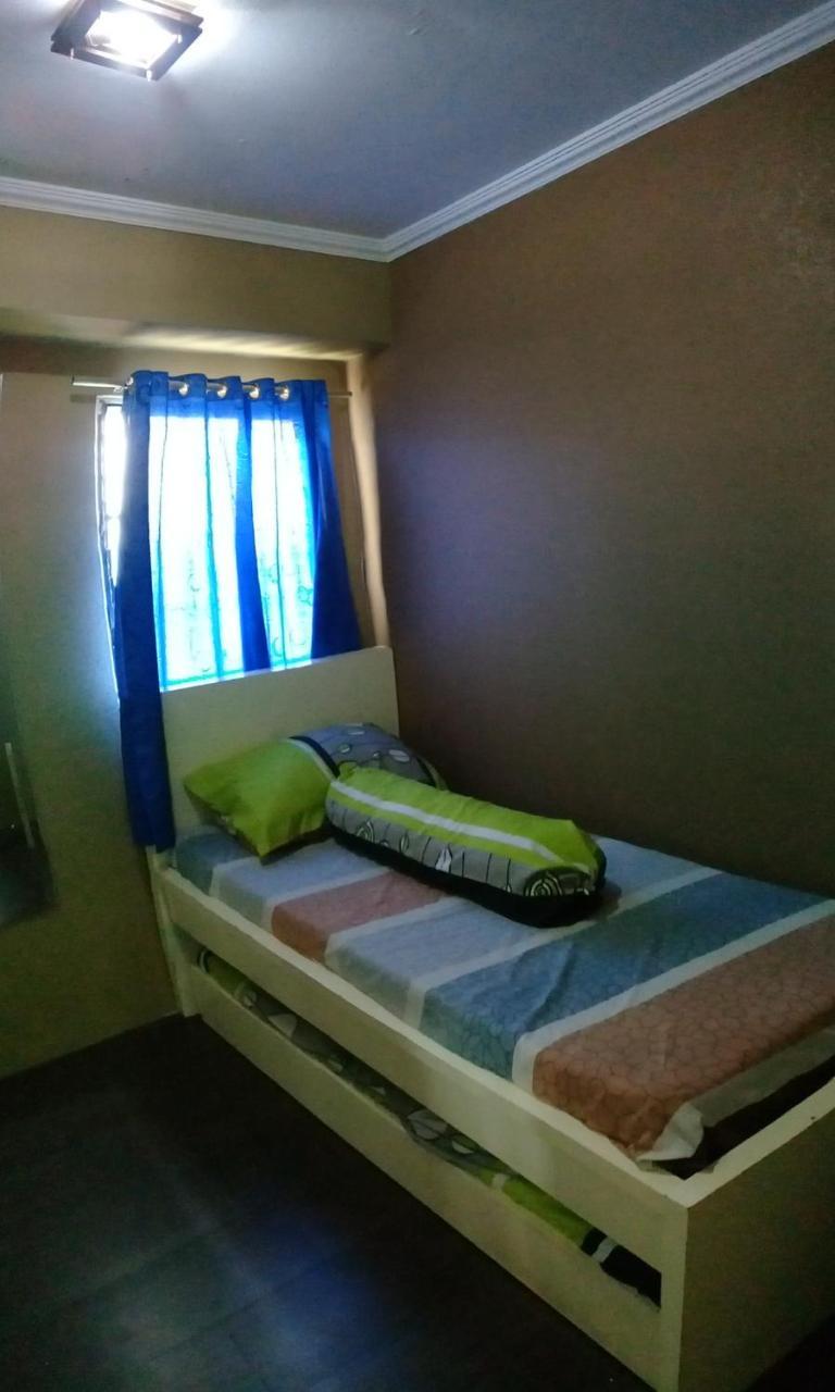 Raja Property Jakarta Luaran gambar