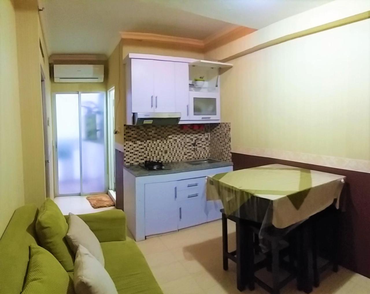 Raja Property Jakarta Luaran gambar