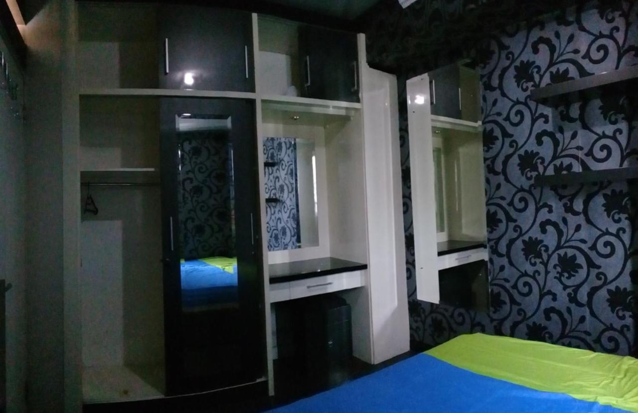 Raja Property Jakarta Luaran gambar